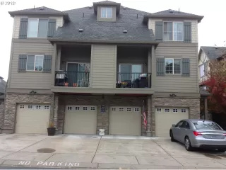 Photo #2: 19261365 Listing