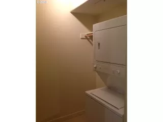 Photo #5: 19261365 Listing