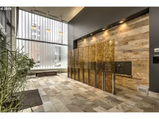 Photo #4: 19265291 Listing 