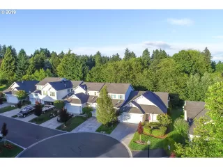 Photo #2: 19267658 Listing