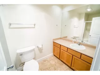 Photo #4: 19268425 Listing