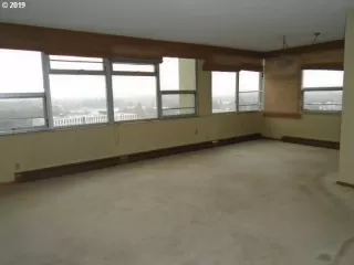 Photo #1: 19268487 Listing 