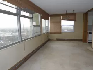 Photo #3: 19268487 Listing 