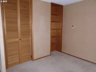 Photo #5: 19268487 Listing 