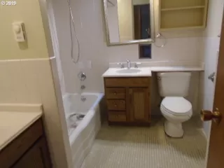 Photo #6: 19268487 Listing 