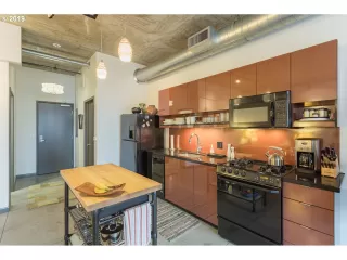 Photo #2: 19274842 Listing 