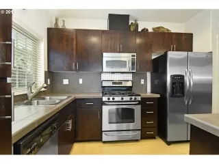 Photo #3: 19281426 Listing 