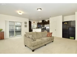 Photo #5: 19281426 Listing 