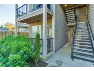 Photo #1: 19282260 Listing