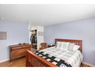 Photo #4: 19285610 Listing 