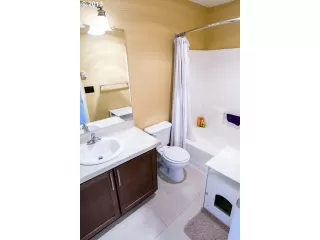 Photo #4: 19289686 Listing