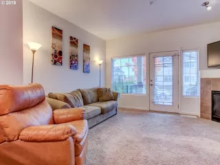 Photo #1: 19294050 Listing 