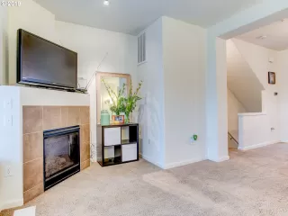 Photo #2: 19294050 Listing 