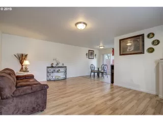 Photo #1: 19300133 Listing