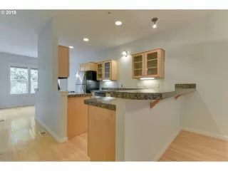 Photo #1: 19303176 Listing 