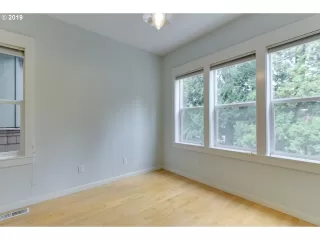 Photo #5: 19303176 Listing 