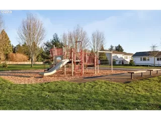 Photo #4: 19304283 Listing 