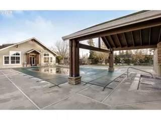 Photo #6: 19304283 Listing 