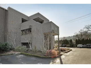 Photo #1: 19308513 Listing