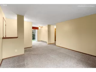 Photo #6: 19309828 Listing