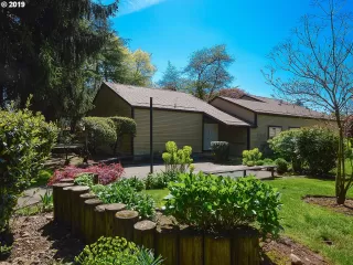 Photo #1: 19314909 Listing 