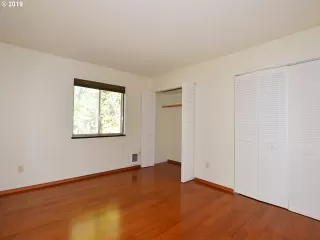 Photo #6: 19314909 Listing 