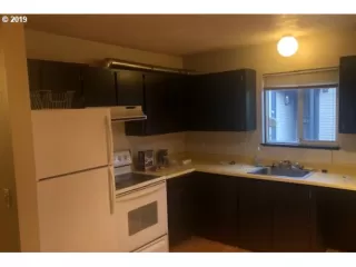 Photo #3: 19317606 Listing 