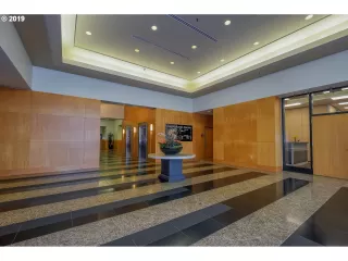 Photo #2: 19319982 Listing