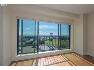 Photo #4: 19319982 Listing