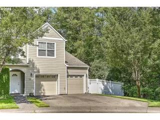 Photo #1: 19324181 Listing