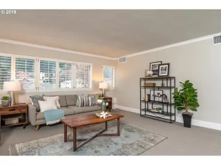 Photo #3: 19325122 Listing