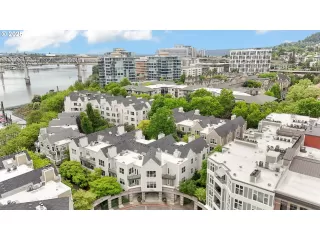 Photo #1: 193252534 Listing 