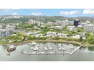 Photo #3: 193252534 Listing 