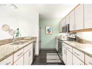 Photo #6: 193252534 Listing 