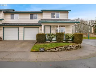 Photo #2: 19326144 Listing