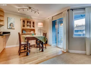 Photo #3: 19333139 Listing