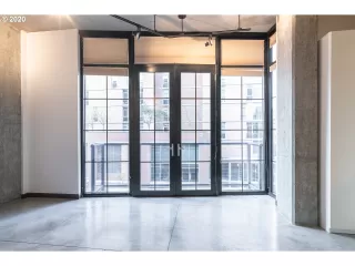 Photo #4: 19333202 Listing