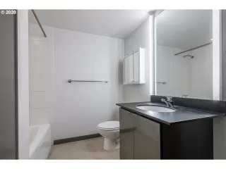 Photo #6: 19333202 Listing