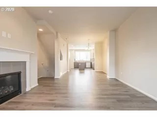 Photo #5: 19336769 Listing 
