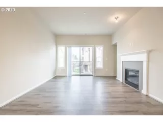 Photo #6: 19336769 Listing 