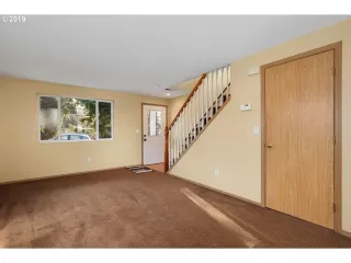 Photo #4: 19344816 Listing