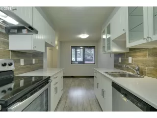 Photo #1: 19346193 Listing