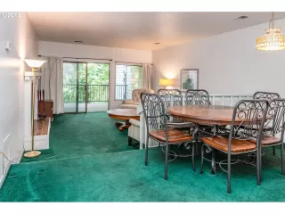 Photo #4: 19347100 Listing 