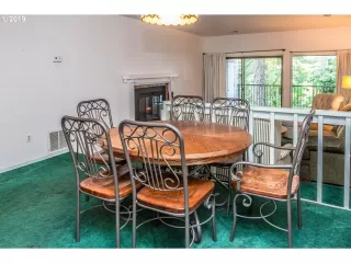 Photo #5: 19347100 Listing 