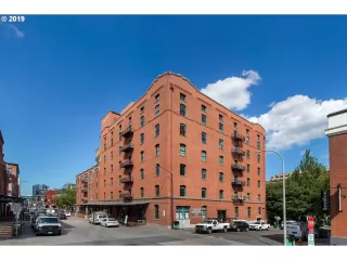 Photo #1: 19352025 Listing