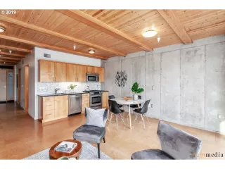 Photo #6: 19359730 Listing 