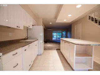 Photo #4: 19364036 Listing 