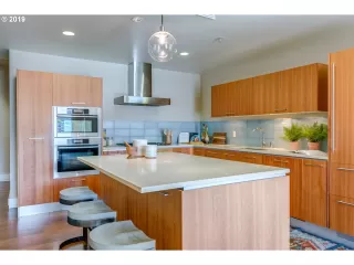 Photo #6: 19365340 Listing