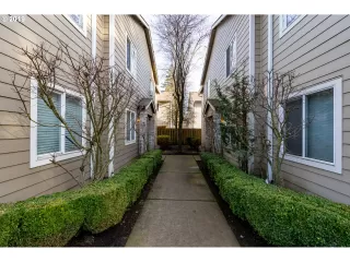 Photo #2: 19377215 Listing