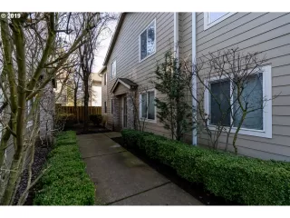 Photo #3: 19377215 Listing